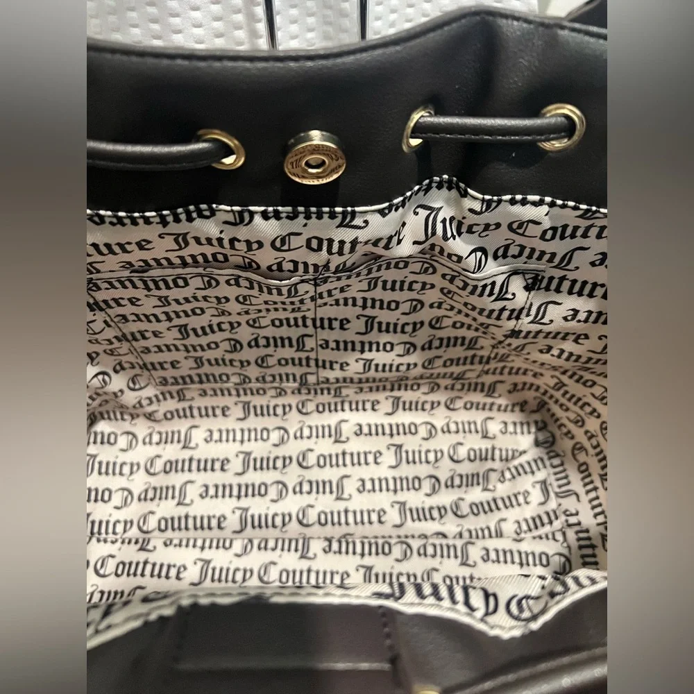 Juicy Couture Black and Cream Tote with Pink Accents - Picture 9 of 10